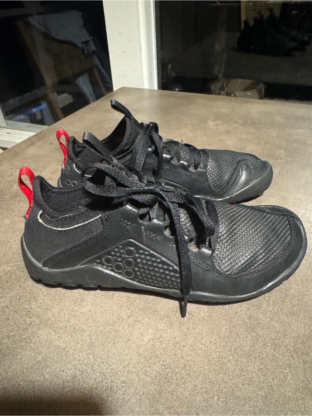Vivo barefoot primas trail shoe Black Sneakers with Red Heel Pull Tabs 37